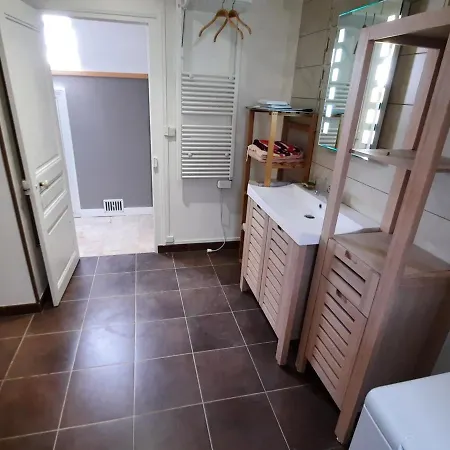 Villa La Roche-Posay, 2 Bedrooms, 4 Persons - Fr-1-541-73 Holiday home